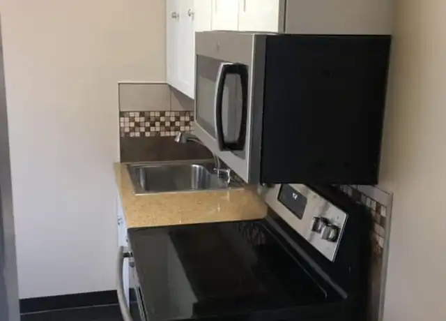 Property at 1301 S Queen St Unit 201, York, PA, 17403, 1 bed, 1 bath, [object Object]