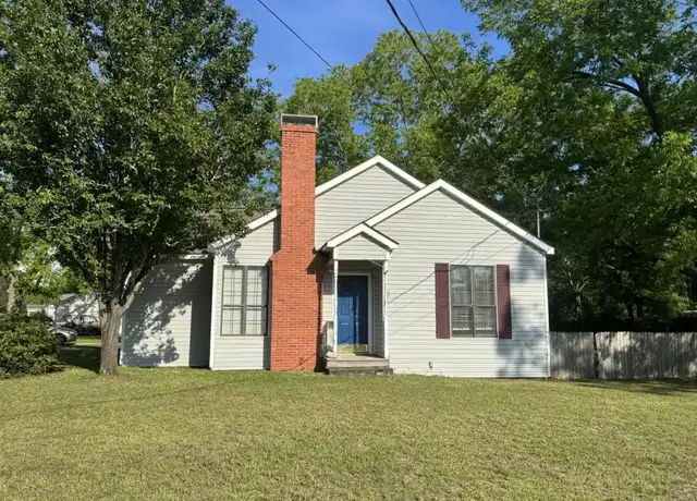 Property at 200 Alberta St, Enterprise, AL, 36330, 3 beds, 2 baths, [object Object]