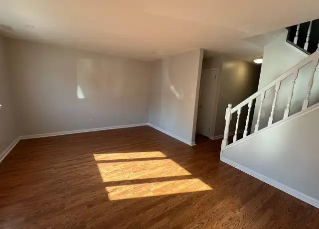 Property at 10 James Ct, Newark, DE, 19702, 3 beds, 1.5 baths, [object Object]