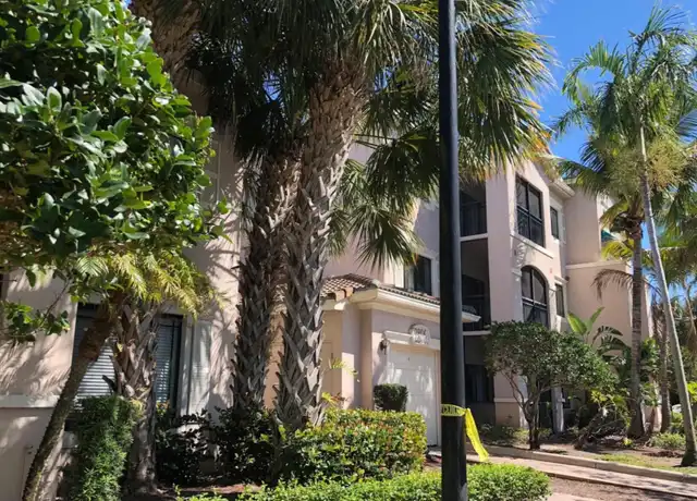 Property at 2806 Veronia Dr #113, Palm Beach Gardens, FL, 33410, 2 beds, 2 baths, [object Object]