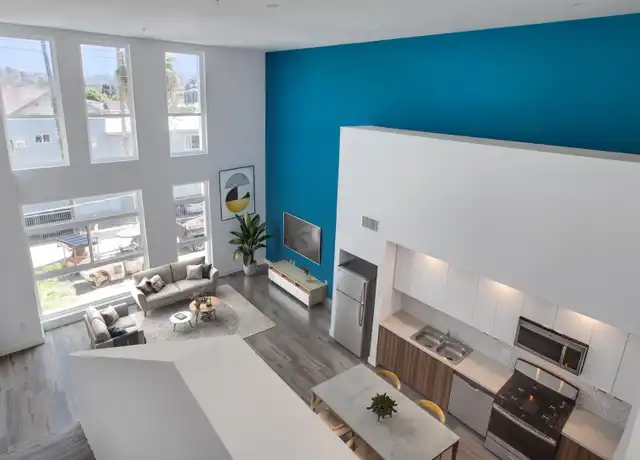 Property at 152 N Rampart Blvd Unit 304, Los Angeles, CA, 90026, 2 beds, 2 baths, [object Object]