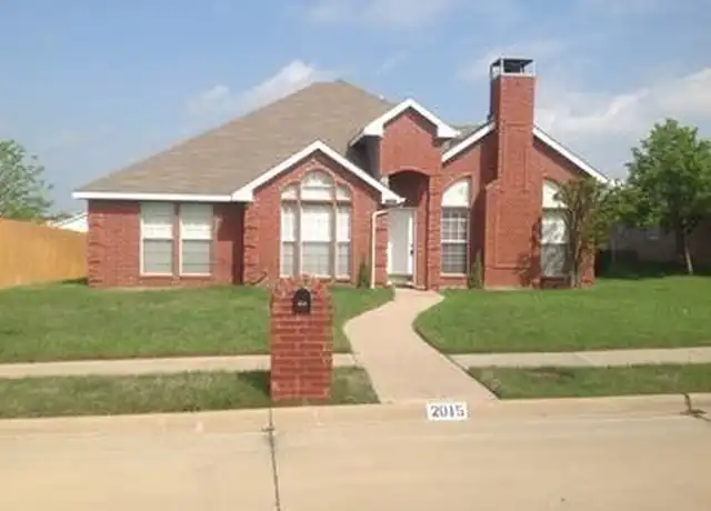 Property at 2015 Silverway Ln, Carrollton, TX, 75010, 3 beds, 2 baths, [object Object]