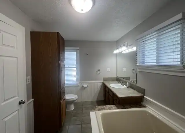 Property at 565 S Bear Lake Rd, Muskegon, MI, 49445, 2 beds, 1 bath, [object Object]