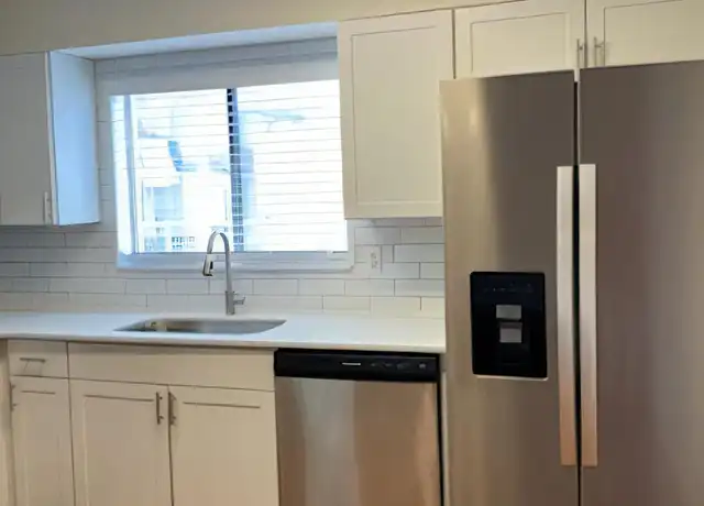 Property at 1620 S Palmetto Ave Unit 106, South Daytona, FL, 32119, 2 beds, 1 bath, [object Object]