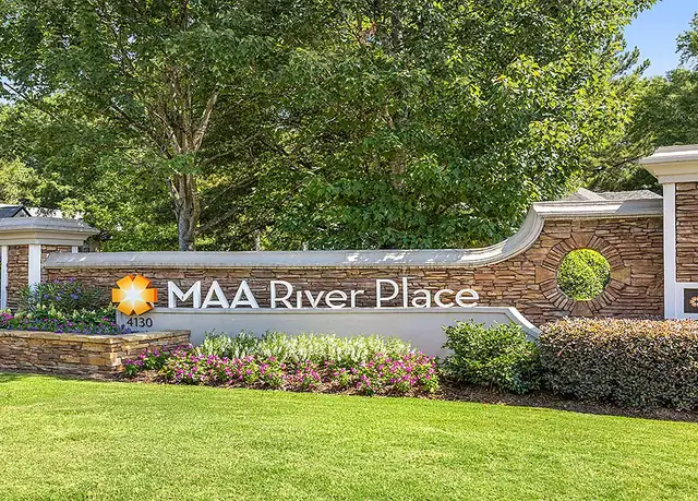 Photo of 4130 Plantation Trace Dr, Duluth, GA 30096