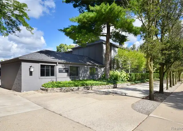 Property at 310 Southfield Rd #4, Birmingham, MI, 48009, 2 beds, 2 baths, [object Object]