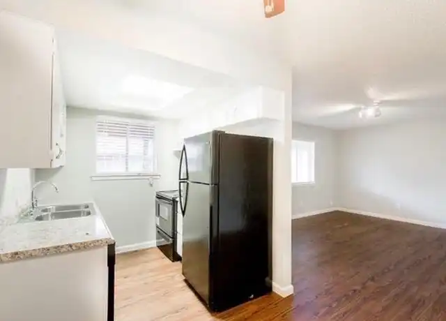 Property at 1105 N Meadows Dr Unit B, Austin, TX, 78758, 2 beds, 1 bath, [object Object]