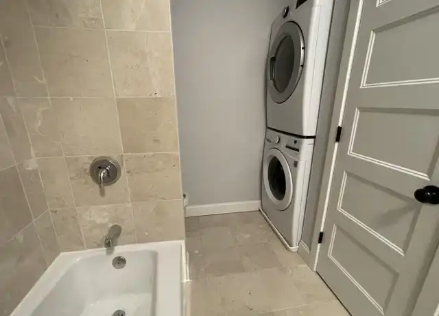 Property at 51-53 Broadway, Norwich, CT, 06360, 3 beds, 1 bath, [object Object]