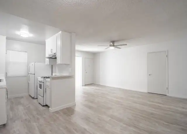 Property at 4221 McLaughlin Ave Unit 2, Los Angeles, CA, 90066, 1 bed, 1 bath, [object Object]