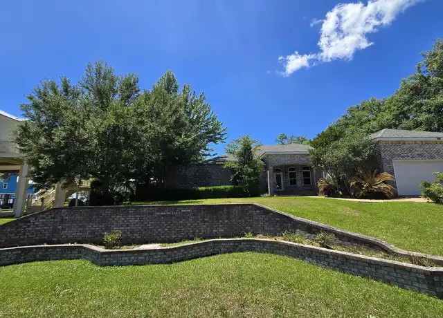 Property at 410 Gulf View Ave, Long Beach, MS, 39560, 3 beds, 2.5 baths, [object Object]