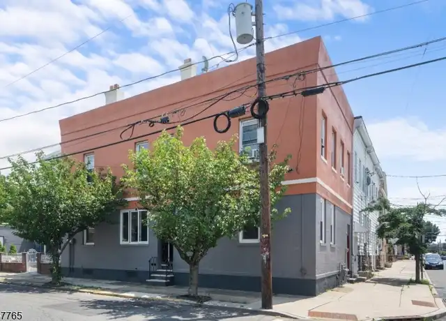 Property at 655 4th Ave, Elizabeth, NJ, 07202, 2 beds, 1 bath, [object Object]