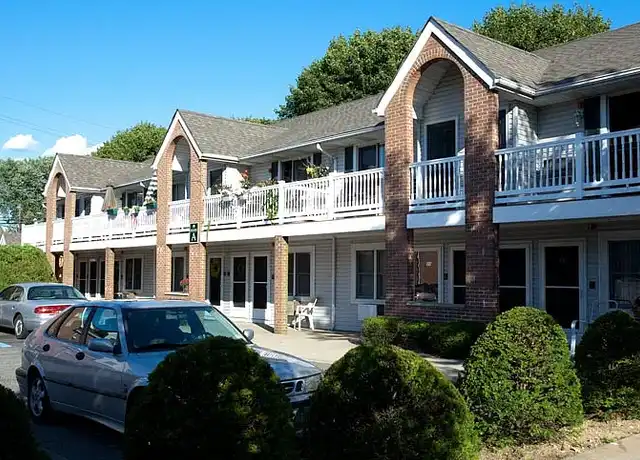 Property at Fairfield Maples North - 870 Little East Neck Rd, West Babylon, NY, 11704, 1 bed, 1 bath, [object Object]