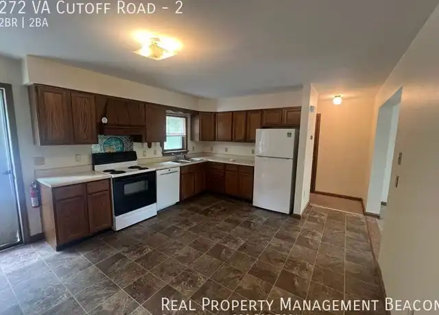 Property at 272 Va Cutoff Rd Unit 2, White River Junction, VT, 05001, 2 beds, 1.5 baths, [object Object]