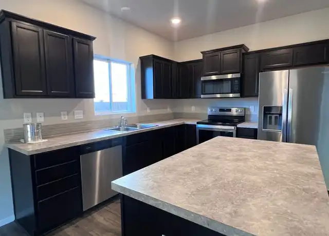 Property at 6493 Hornet Cir NE, Bremerton, WA, 98311, 3 beds, 1.5 baths, [object Object]