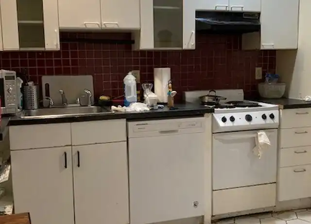 Property at 56 Park Vale Ave #9, Allston, MA, 02134, 3 beds, 1 bath, [object Object]