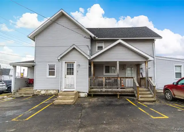 Property at 937 N Pontiac Trl, Walled Lake, MI, 48390, 2 beds, 1 bath, [object Object]