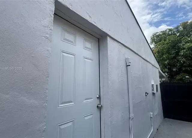 Property at 2731 NW 100th St Unit B, Miami, FL, 33147, 1 bed, 1 bath, [object Object]