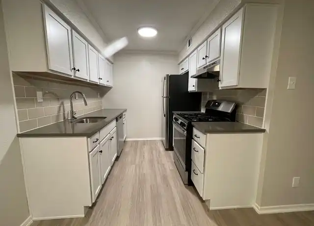 Property at 2211 Lawnmont Ave Unit 116, Austin, TX, 78756, 2 beds, 1 bath, [object Object]