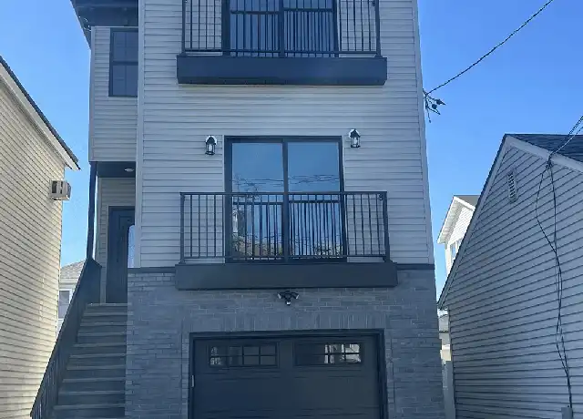 Property at 48 Evergreen St Unit 2, Bayonne, NJ, 07002, 3 beds, 2 baths, [object Object]