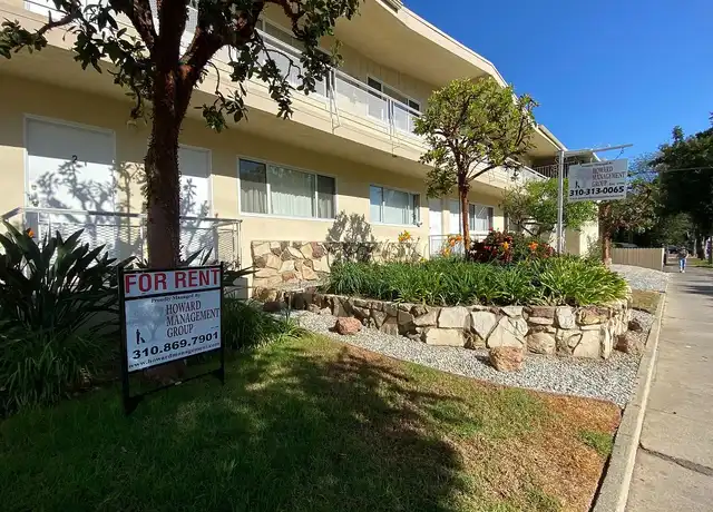 Property at 01002BA - 1002 S Barrington Ave, Los Angeles, CA, 90049, 0 beds, 1 bath, [object Object]