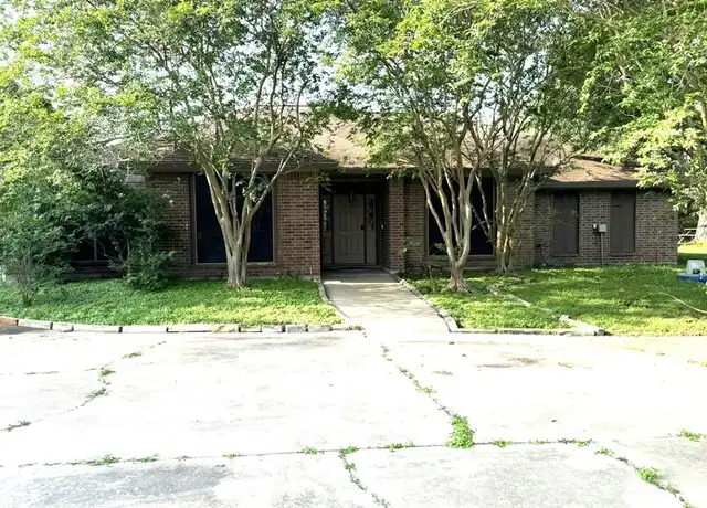 Property at 772 Riverside Dr, Palacios, TX, 77465, 4 beds, 2.5 baths, [object Object]