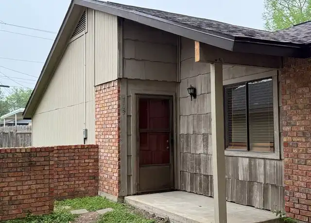 Property at 703 Lincoln Ave, College Station, TX, 77840, 2 beds, 1 bath, [object Object]