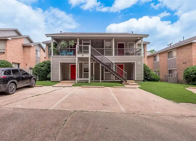 Property at 2404 Sycamore Ave Unit B2, Huntsville, TX, 77340, 2 beds, 2 baths, [object Object]