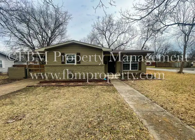 Property at 200 Pensacola Ave, Waxahachie, TX, 75165, 3 beds, 2 baths, [object Object]
