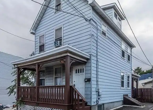 Property at 325 Pershing Ave, Carteret, NJ, 07008, 4 beds, 2 baths, [object Object]