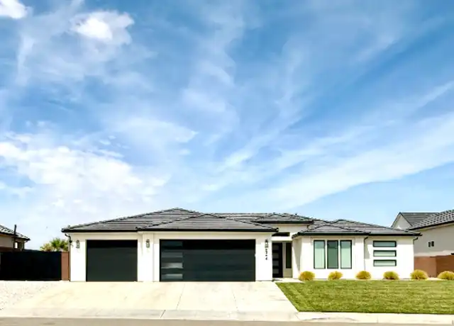 Property at 6264 S Sonic Dr, Saint George, UT, 84790, 4 beds, 2.5 baths, [object Object]