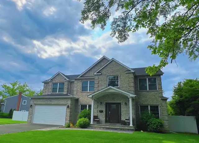 Property at 28 Fern Dr, Jericho, NY, 11753, 5 beds, 4.5 baths, [object Object]