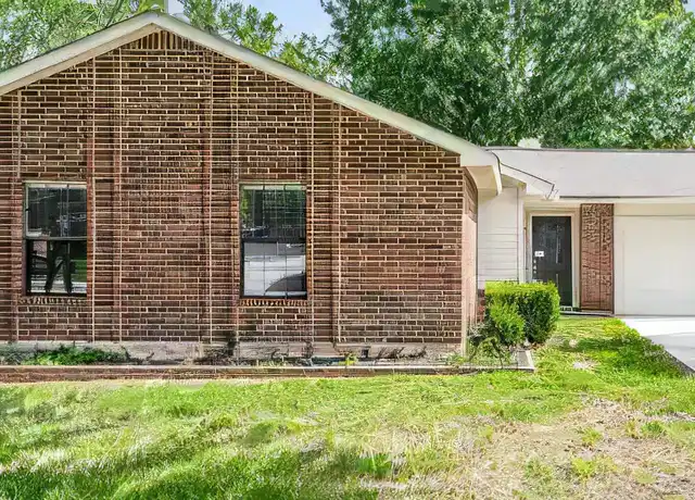 Property at 2812 Mistywood Ln, Denton, TX, 76209, 3 beds, 2 baths, [object Object]