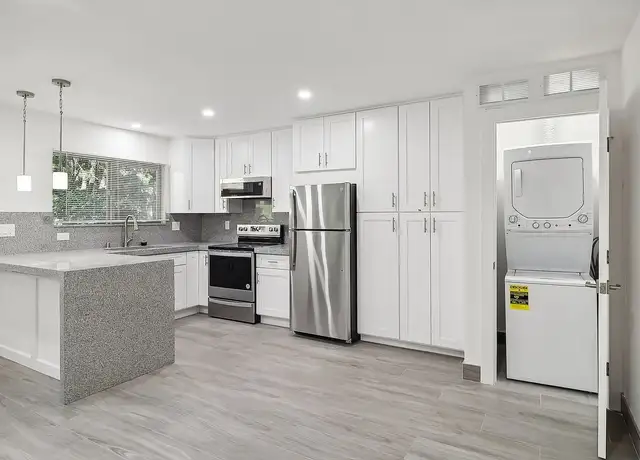 Photo of 458 Ballantyne St, El Cajon, CA 92020