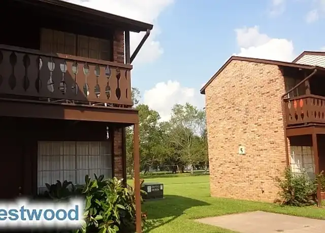 Property at Crestwood Apartments - 700 Levron St, Houma, LA, 70360, 1-3 bed, 1.5 baths, [object Object]