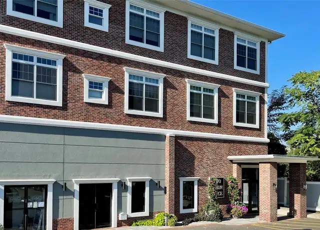 Property at 2 Union Pl Unit 2G, Huntington, NY, 11743, 2 beds, 2 baths, [object Object]