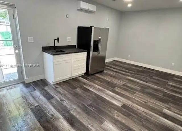Property at 4610 SW 134th Ave Unit B, Miami, FL, 33175, 0 beds, 1 bath, [object Object]
