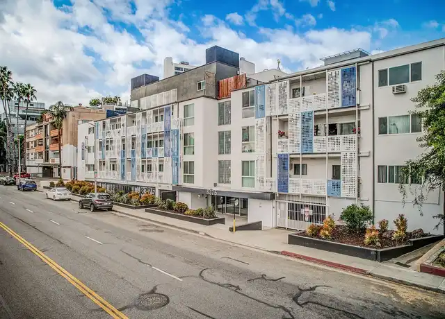 Property at 8375 Fountain Ave, West Hollywood, CA, 90069, 1-2 bed, 1-1.5 bath, [object Object]
