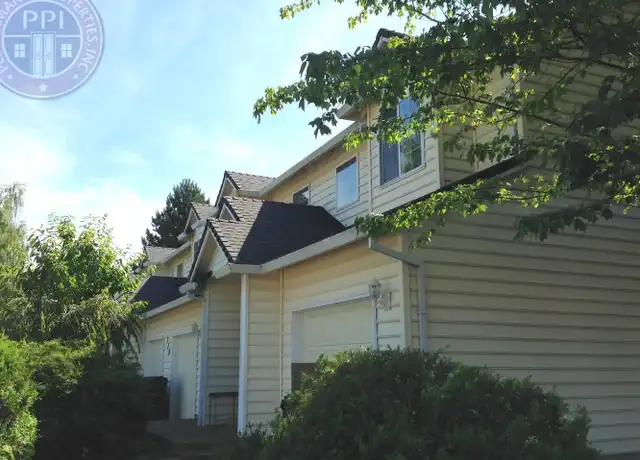 Property at 710 Polk St Unit B, Oregon City, OR, 97045, 2 beds, 1.5 baths, [object Object]