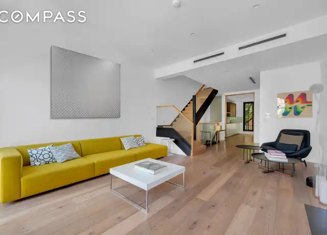 Property at 440 W 20th St, New York, NY, 10011, 4 beds, 4.5 baths, [object Object]