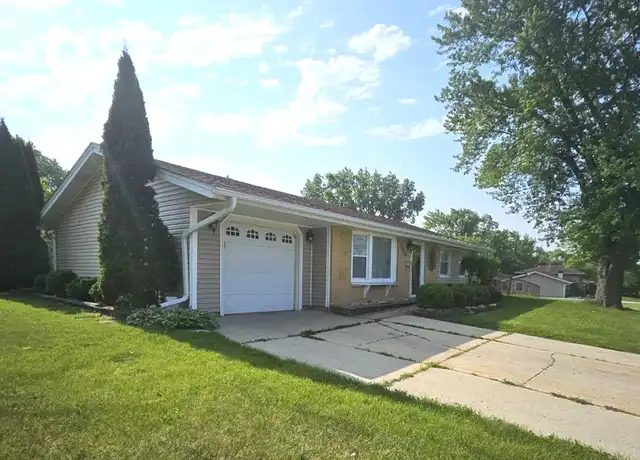 Property at 729 S Springinsguth Rd, Schaumburg, IL, 60193, 3 beds, 1.5 baths, [object Object]