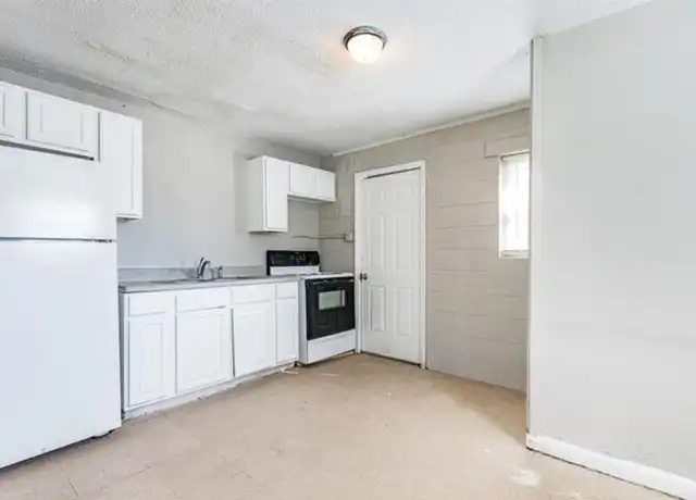 Property at 508 Bragg St, Raleigh, NC, 27601, 2 beds, 2 baths, [object Object]