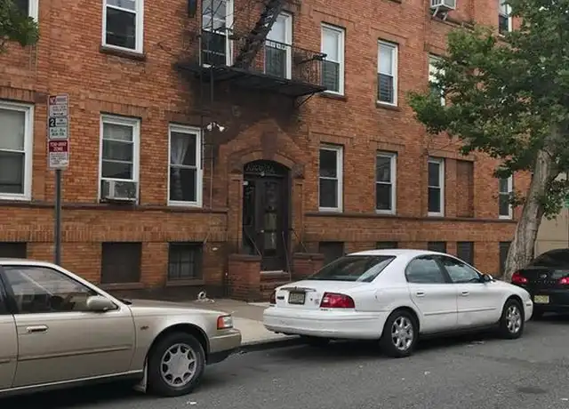 Property at 18 Vroom St Unit 2, Jersey City, NJ, 07306, 2 beds, 1 bath, [object Object]