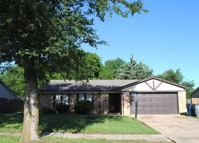 Property at 2321 Suffolk Ln, Lancaster, TX, 75134, 3 beds, 2 baths, [object Object]