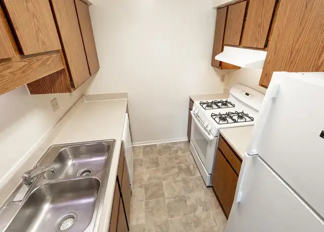 Property at Woodbridge Castleton - 9414 San Miguel Dr, Indianapolis, IN, 46250, 1-3 bed, 1-1.5 bath, [object Object]