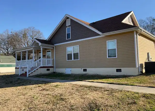 Property at 702 S Chestnut St, Gastonia, NC, 28054, 3 beds, 2 baths, [object Object]