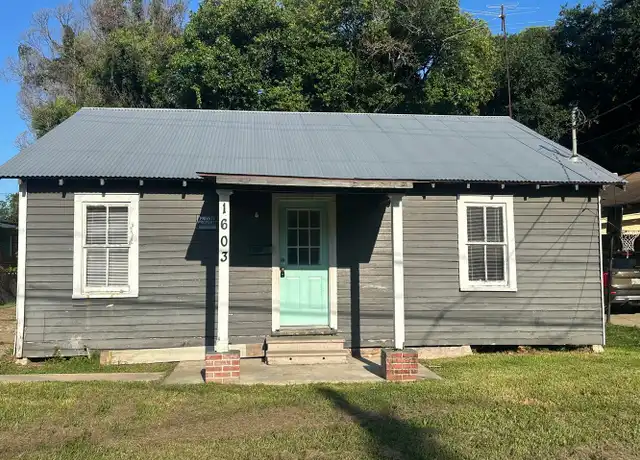 Property at 1603 12th St, Lafayette, LA, 70501, 2 beds, 1 bath, [object Object]
