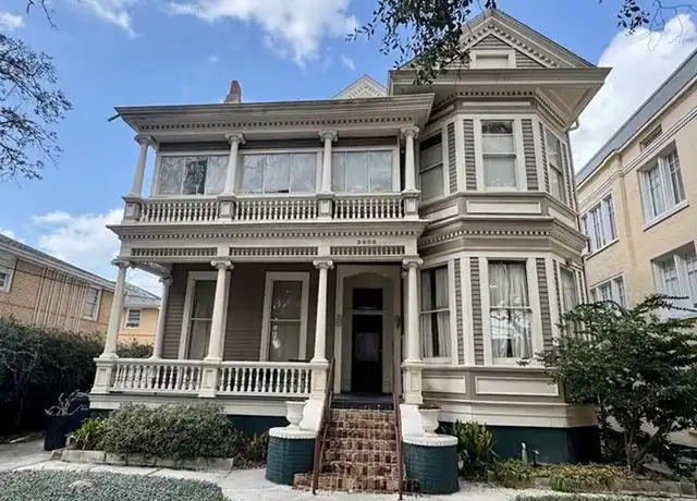 Property at 2809 Saint Charles Ave Unit G, New Orleans, LA, 70115, 1 bed, 1 bath, [object Object]