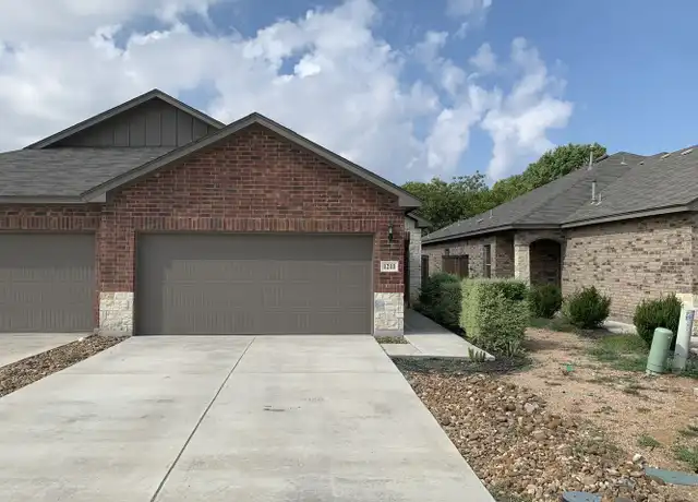 Property at 1211 Old Farm to Market Rd 306, New Braunfels, TX, 78130, 3 beds, 2 baths, [object Object]