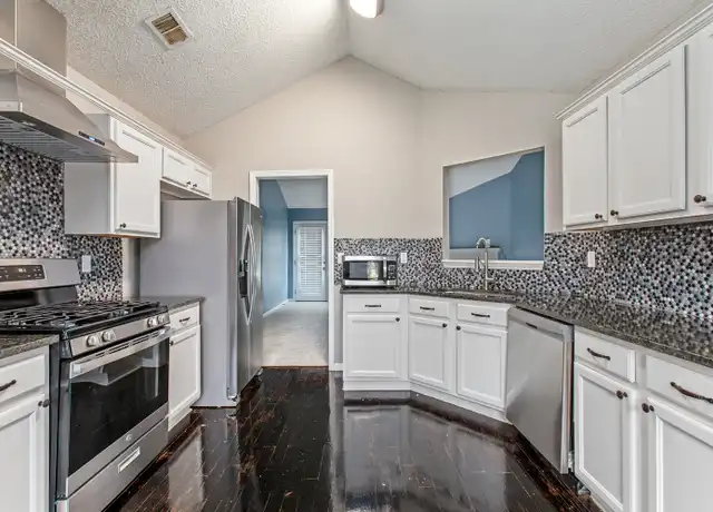 Property at 232 Gilliam Ct, Locust Grove, GA, 30248, 4 beds, 2 baths, [object Object]