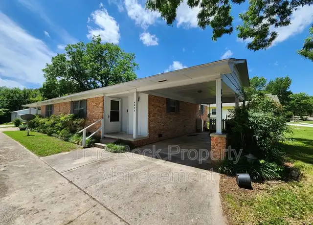 Property at 223 E 17th St, Ada, OK, 74820, 2 beds, 1 bath, [object Object]